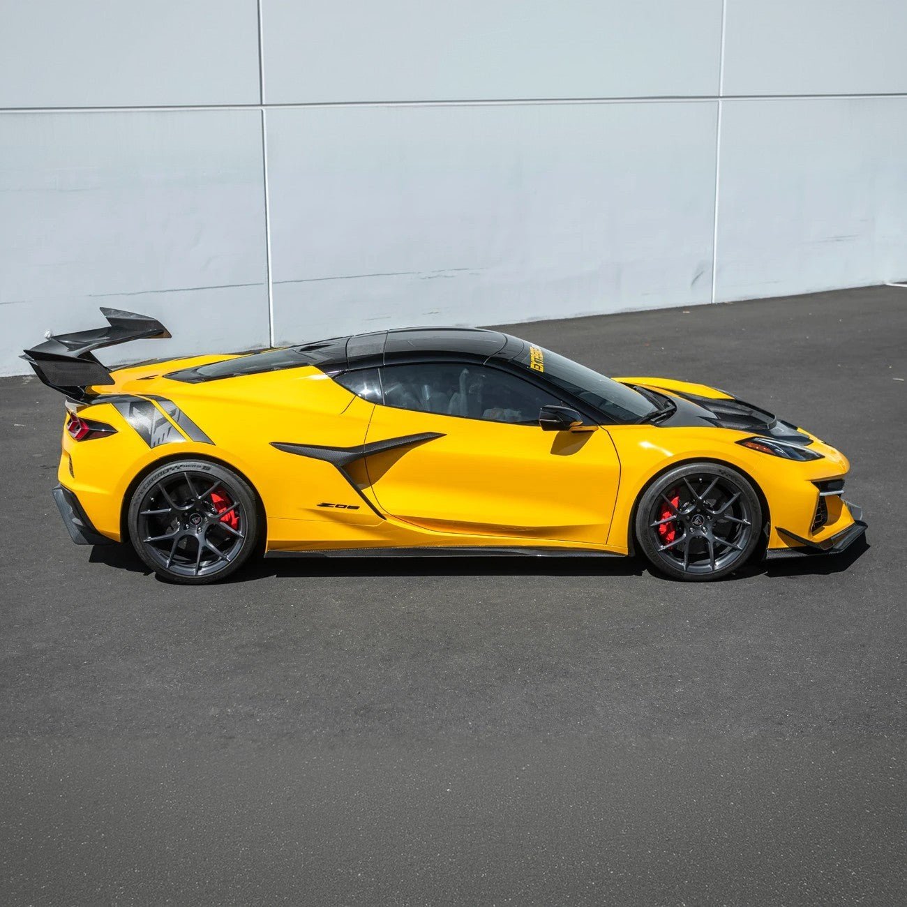 Corvette C8 Z06 CARBON FIBER Replacement Side Fender Vent Door Garnish - Grocery Getter Performance