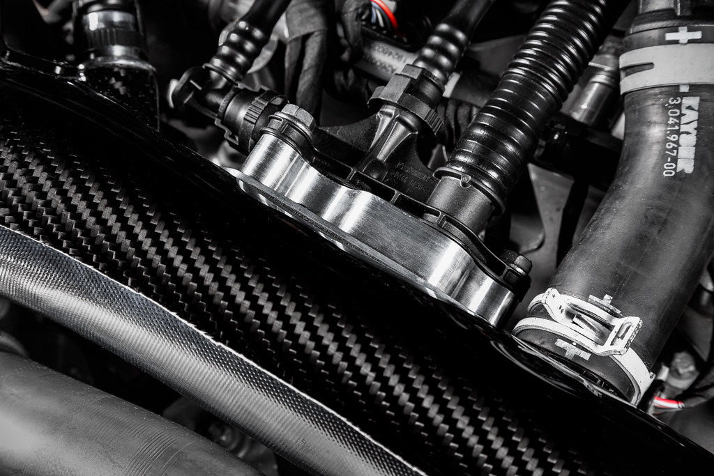 Eventuri Mercedes AMG A35 A250 Black Carbon Turbo Tube-Performance-Grocery Getter Performance