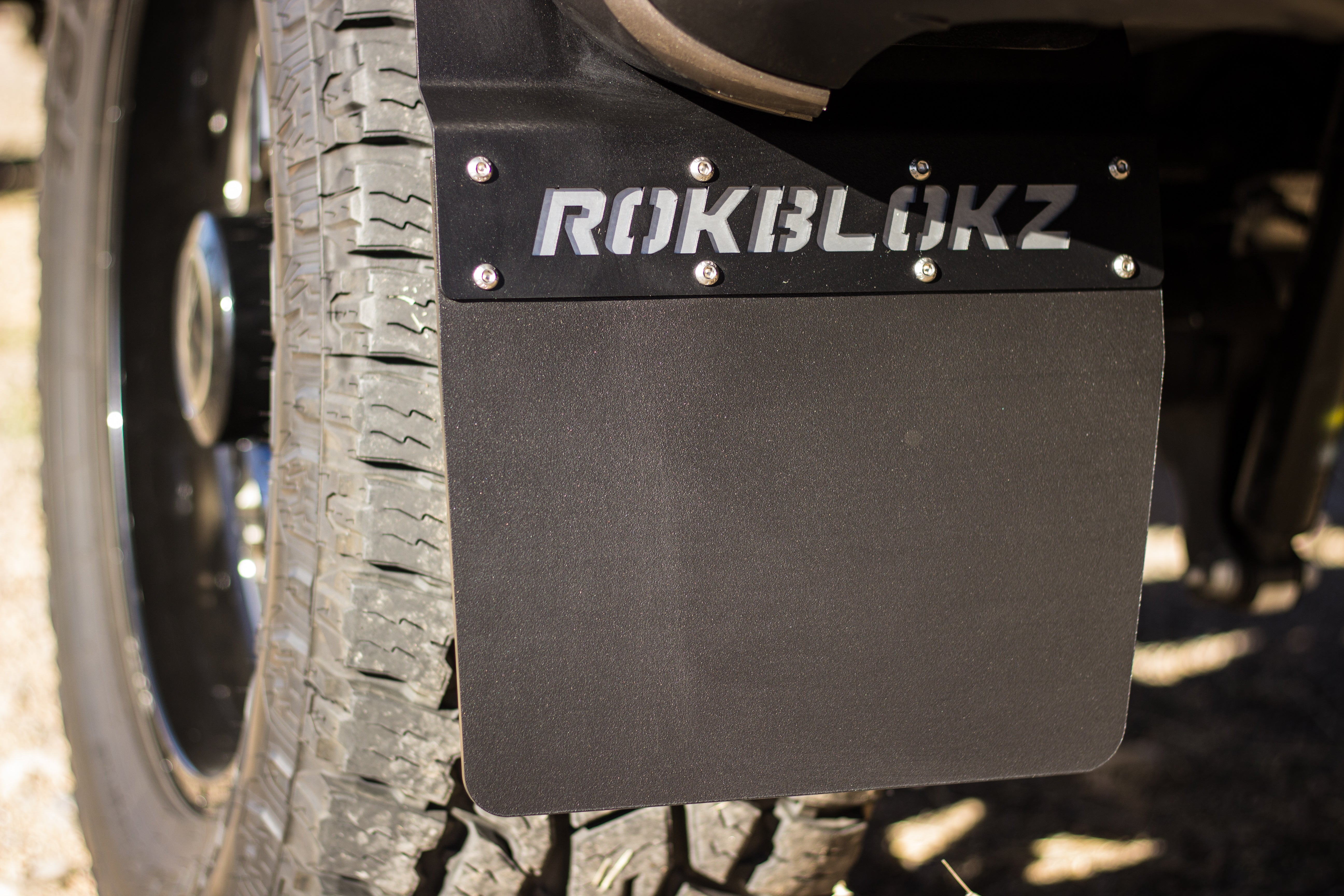 Ford F-250 F-350 SUPER DUTY SRW STEP BACK 2017+ Mud Flaps
