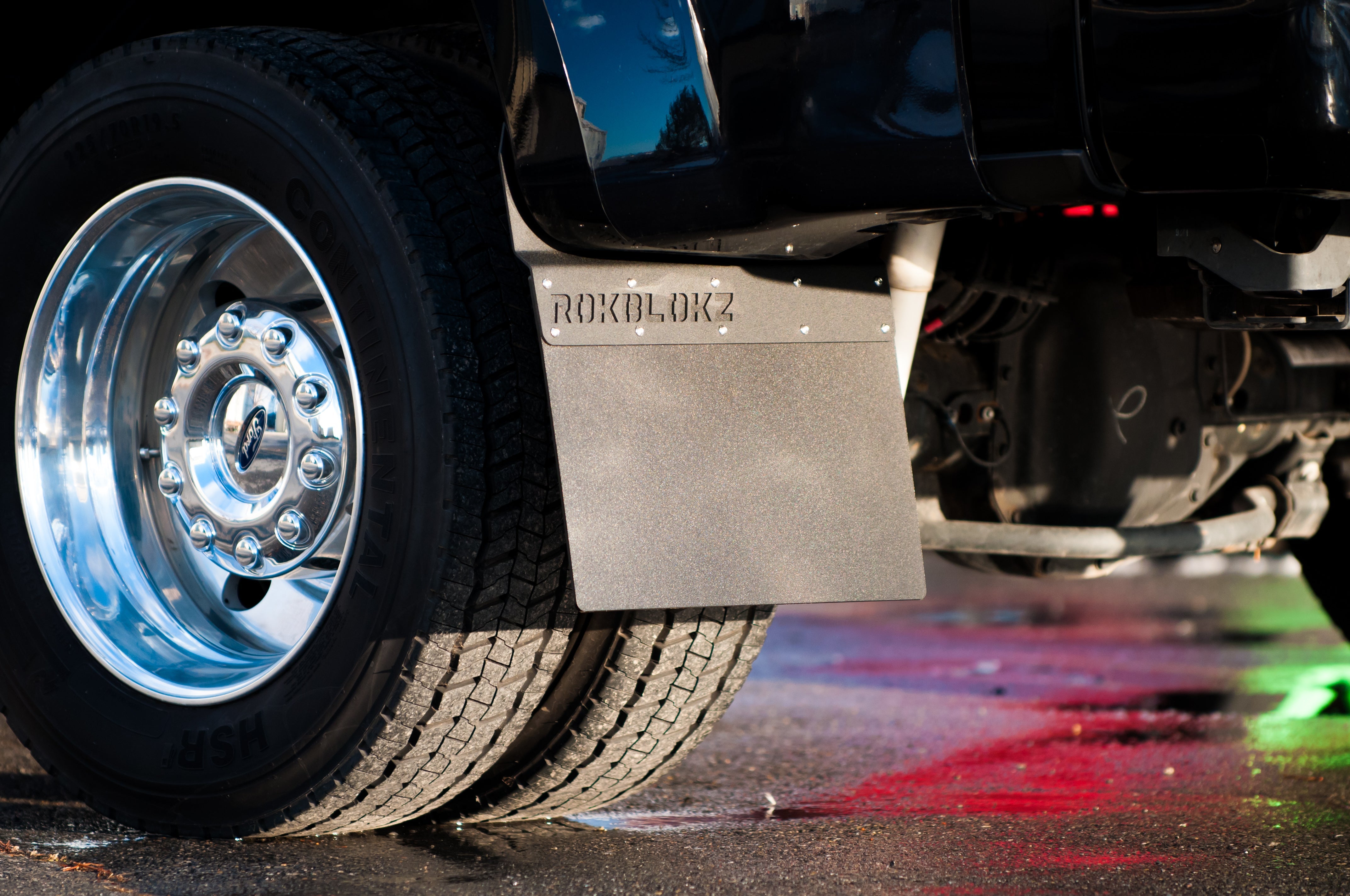 Ford F-450 SUPER DUTY DRW (Dually) 2017+ Mud Flaps