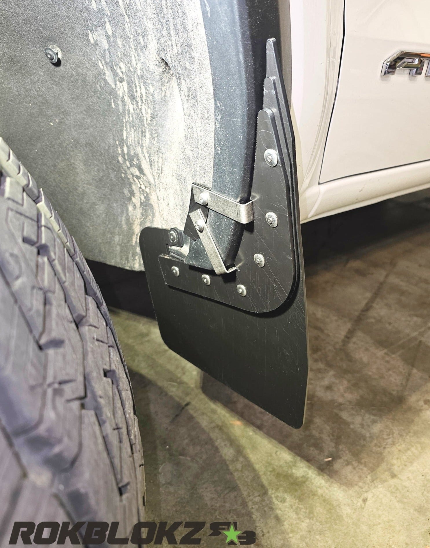 GMC Canyon 2023+ Mud Flaps