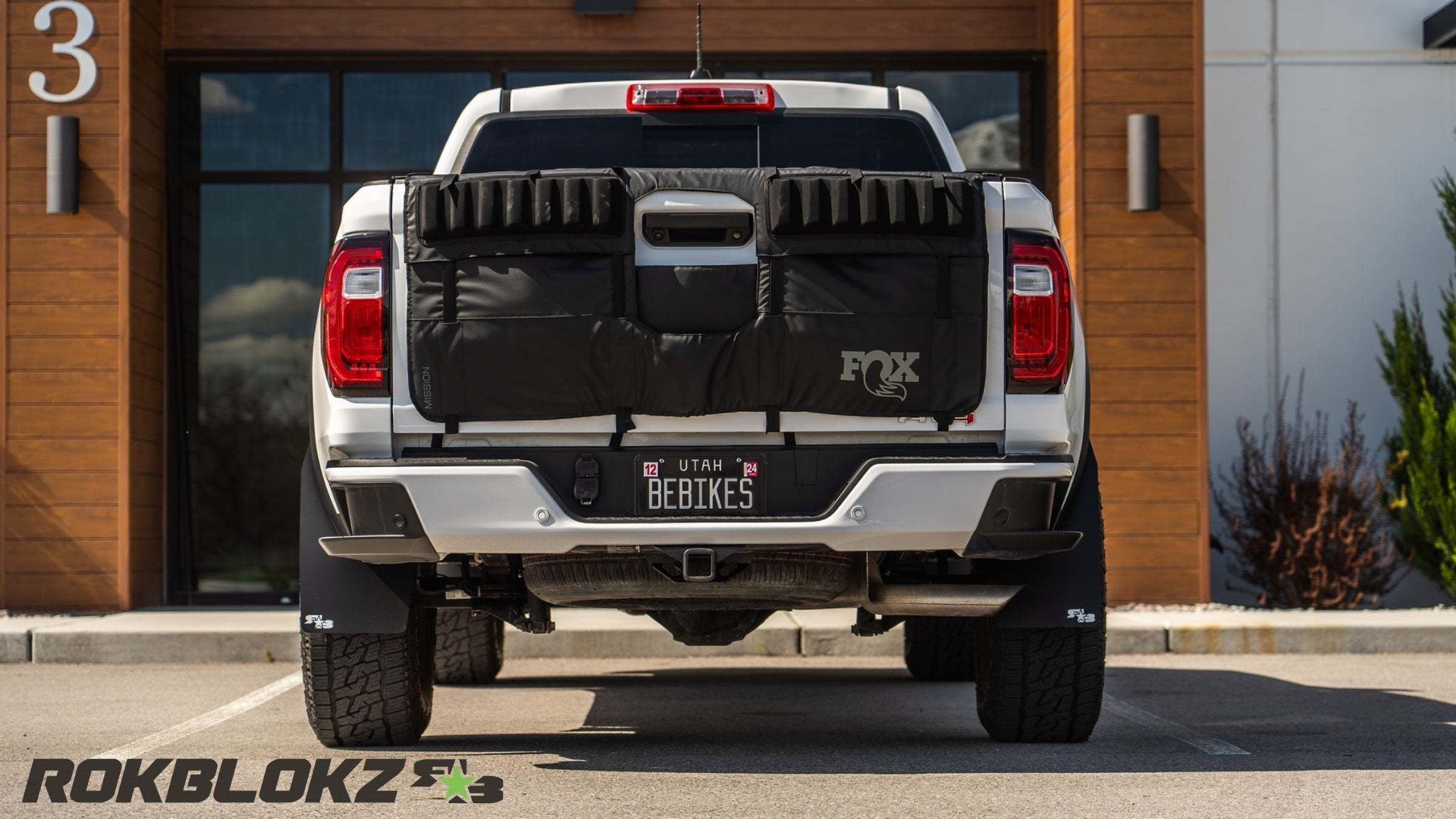 GMC Canyon 2023+ Mud Flaps