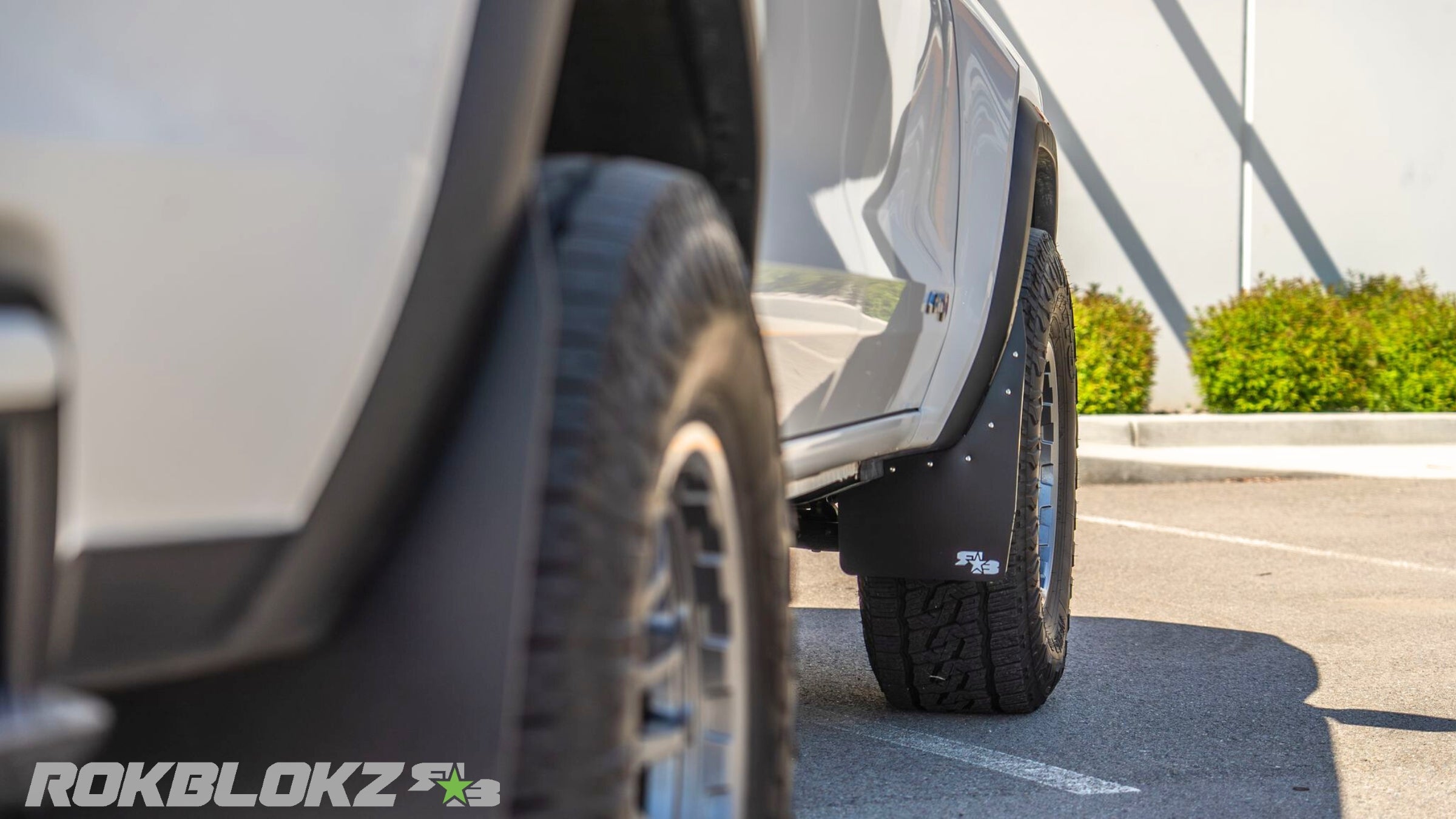 GMC Canyon 2023+ Mud Flaps