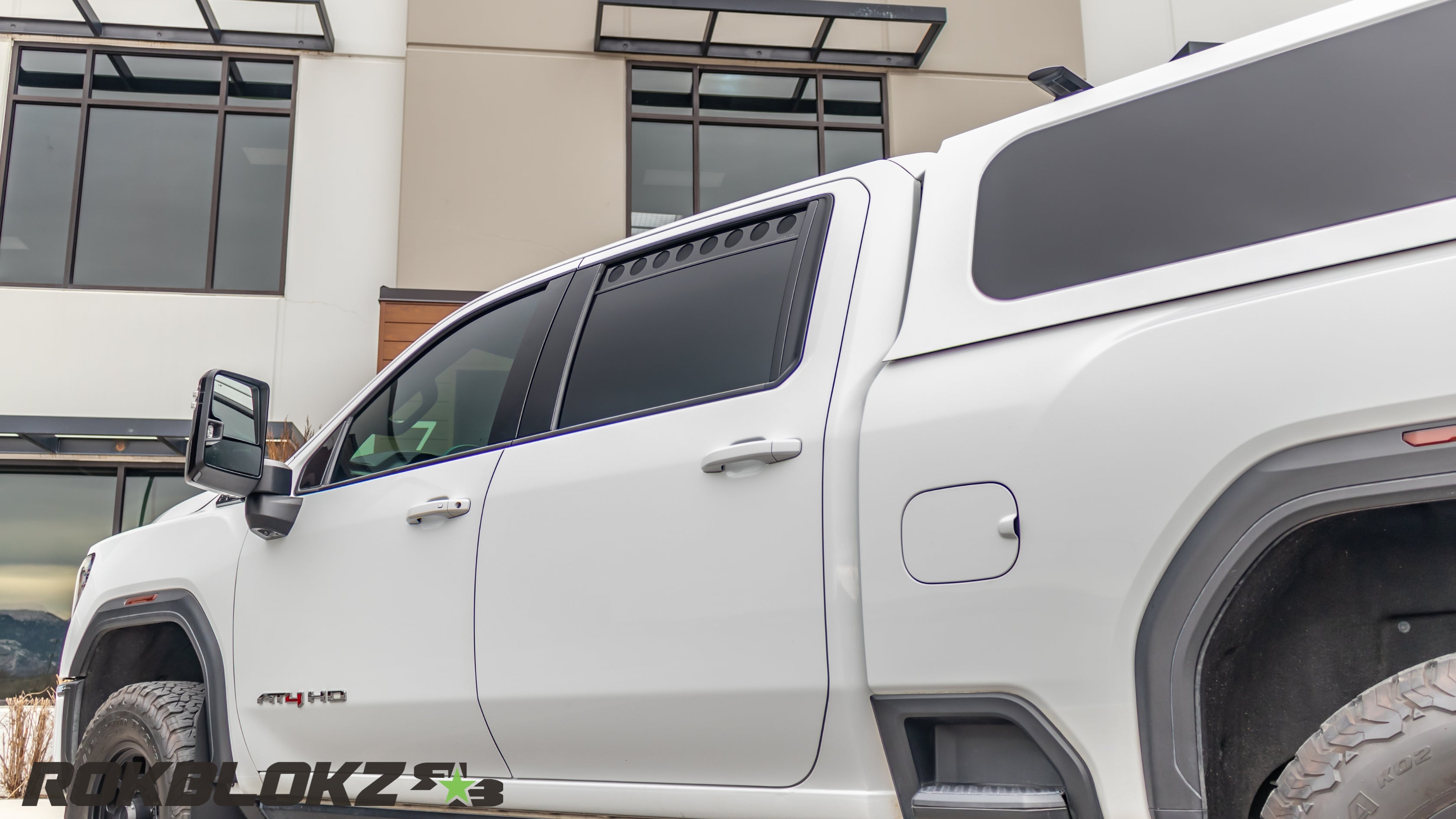 GMC Sierra 2500/3500 HD 2020+ Window Vent