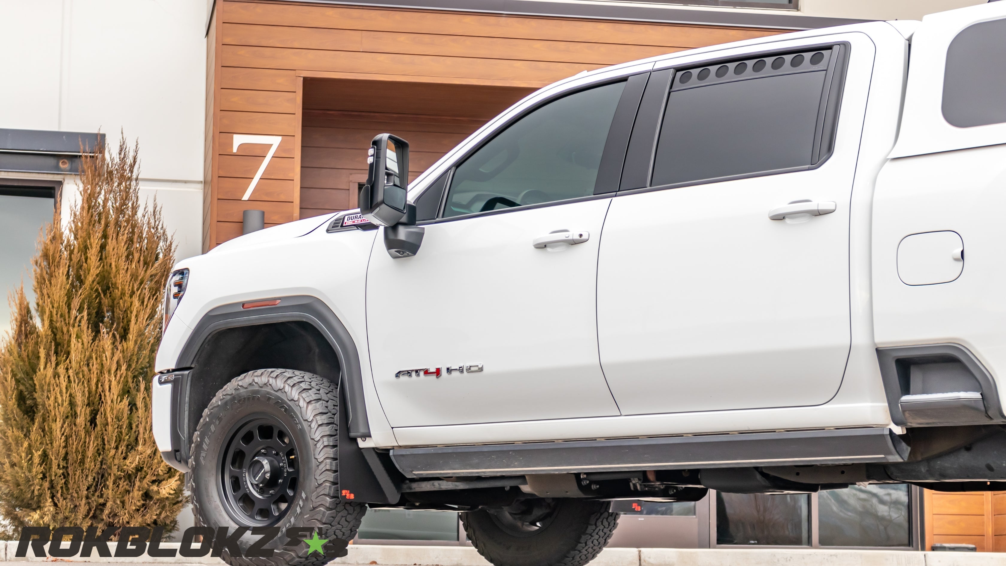 GMC Sierra 2500/3500 HD 2020+ Window Vent