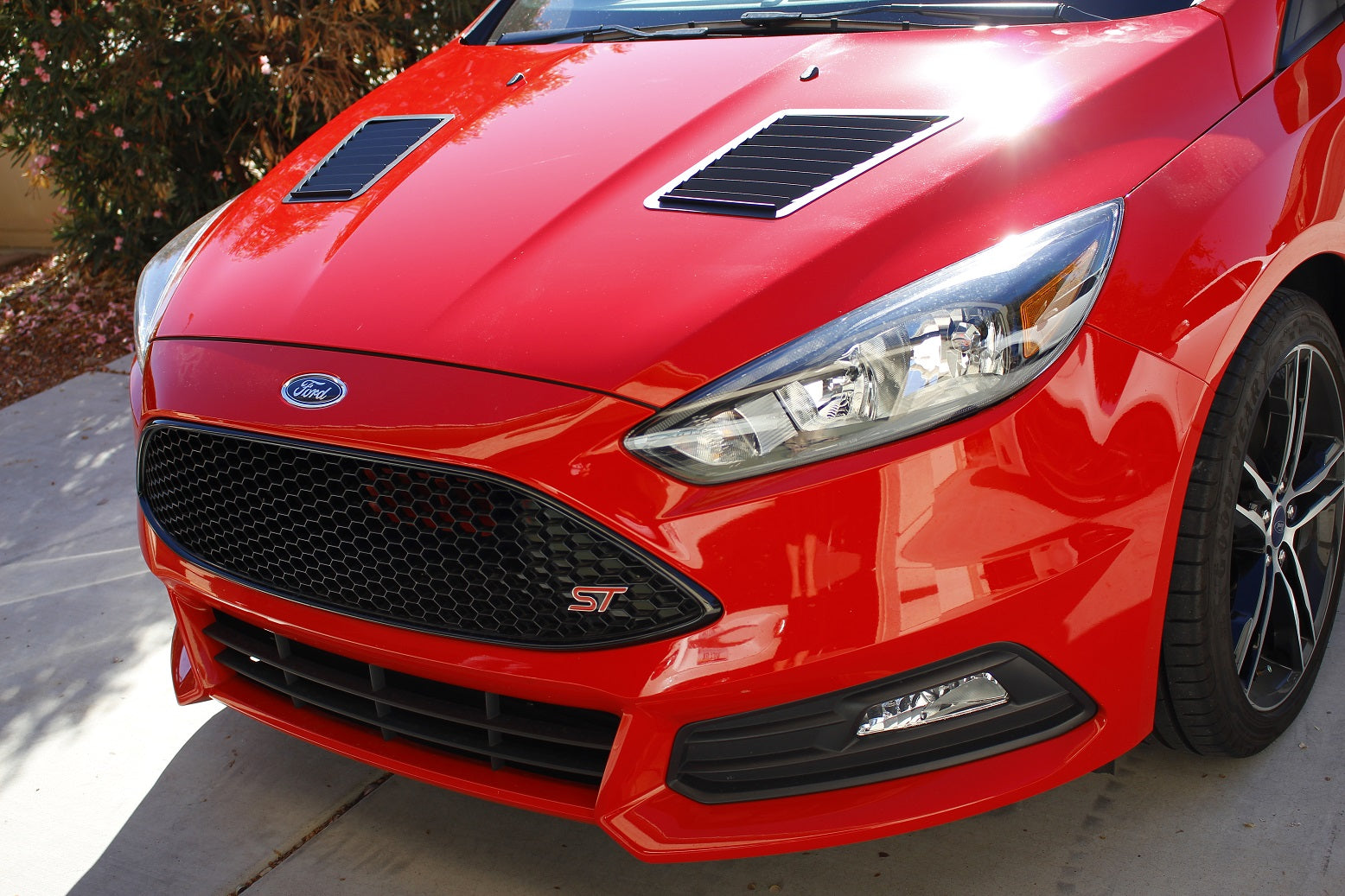 Hood Louver Kit - Focus RS/ST (MK3)