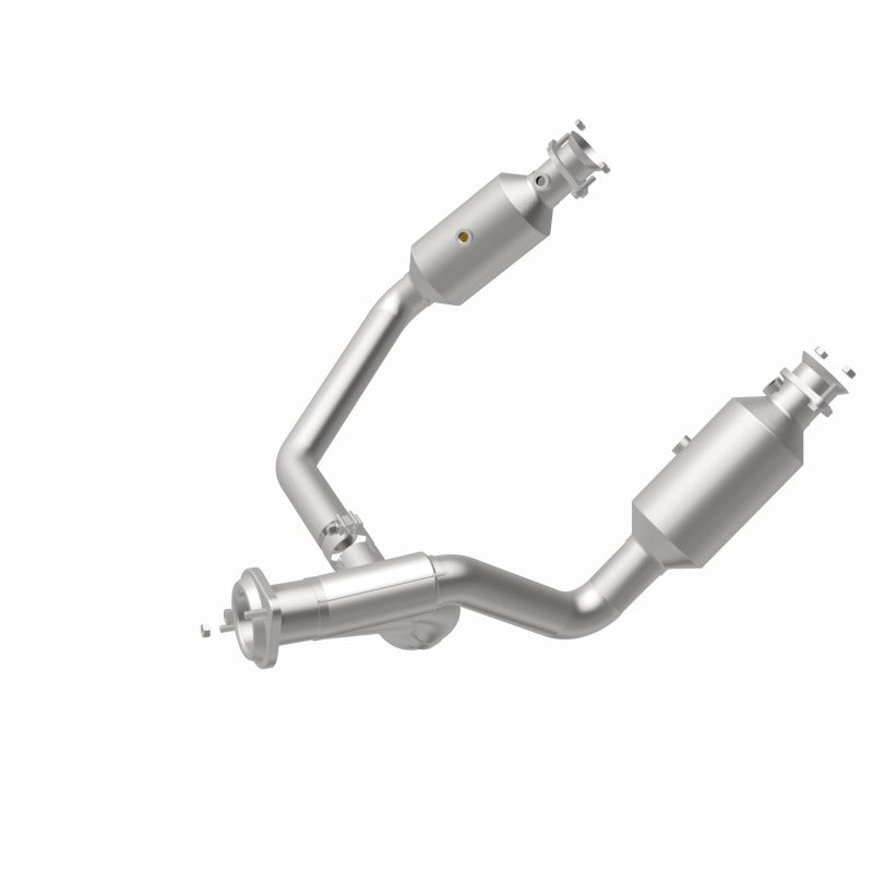 MagnaFlow 19-24 Ram 1500 5.7L OEM Grade Federal/EPA Compliant Direct-Fit Catalytic Converter-Catalytic Converter Direct Fit-Grocery Getter Performance