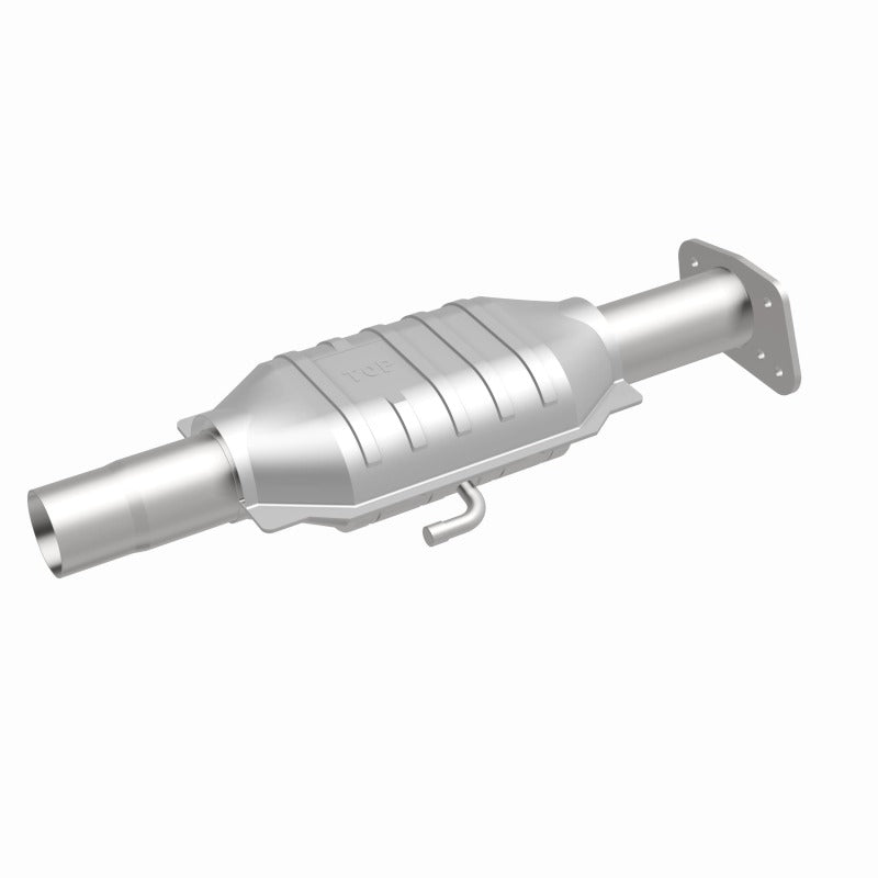 MagnaFlow Conv GM 23456 23X6.5X4 2.25/2.25-Catalytic Converter Direct Fit-Grocery Getter Performance