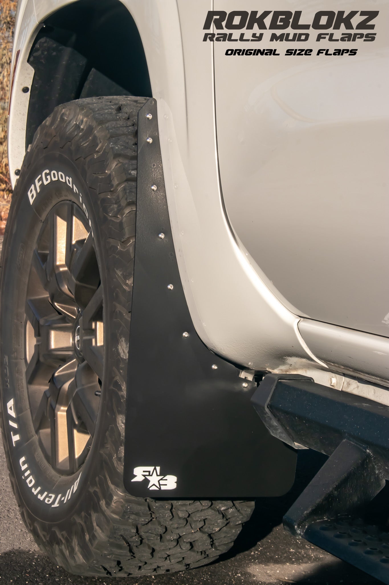 Nissan Frontier SV 2022+ Mud Flaps