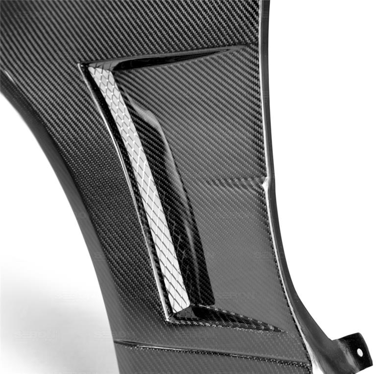 Seibon 99-01 Nissan Skyline R34 NSW-Style Carbon Fiber (Gloss Finish) Fenders (Pair)-Fenders-Grocery Getter Performance