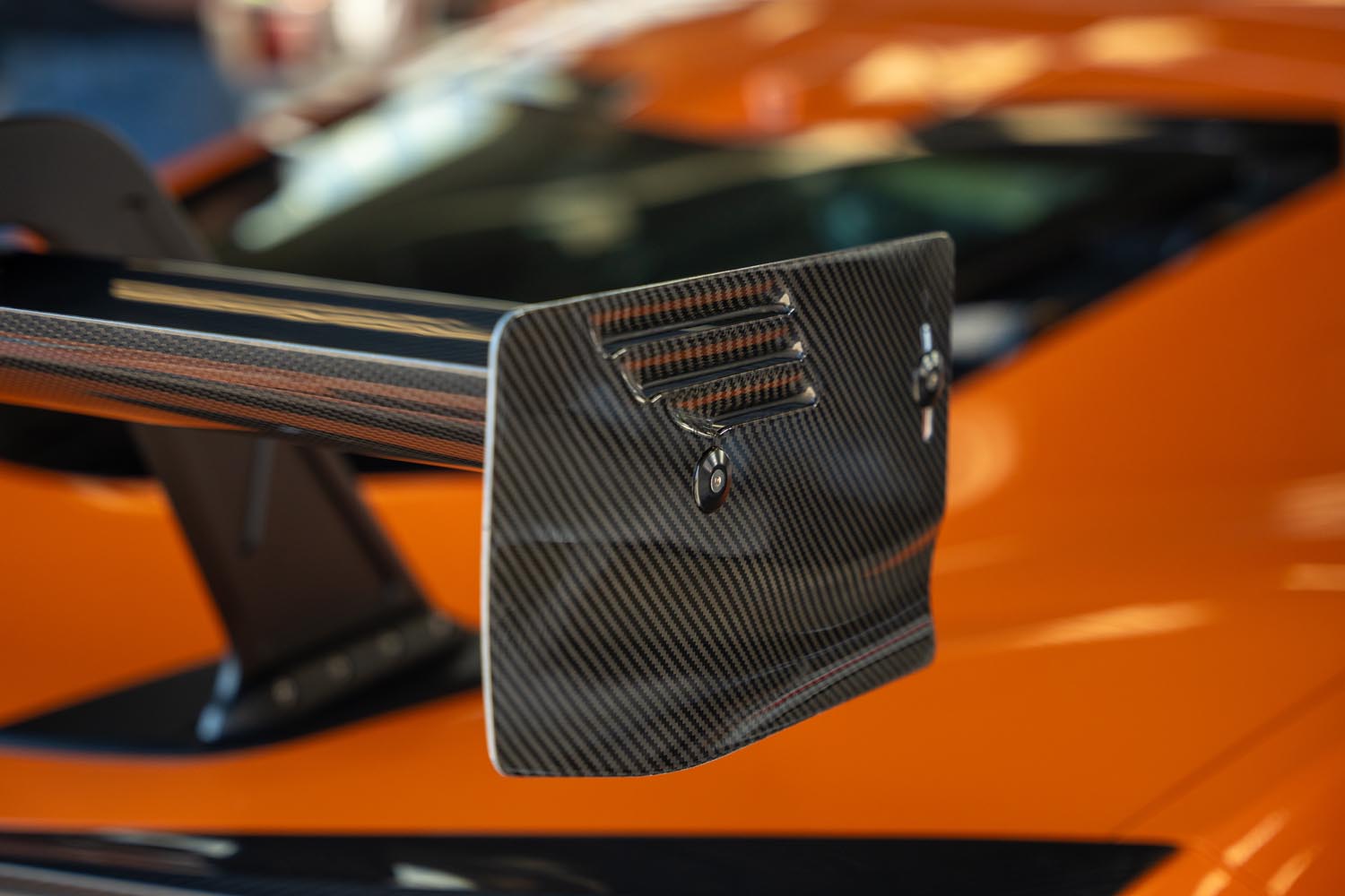 Swan Neck UCW Rear Wing Kit - Corvette Stingray (C8)