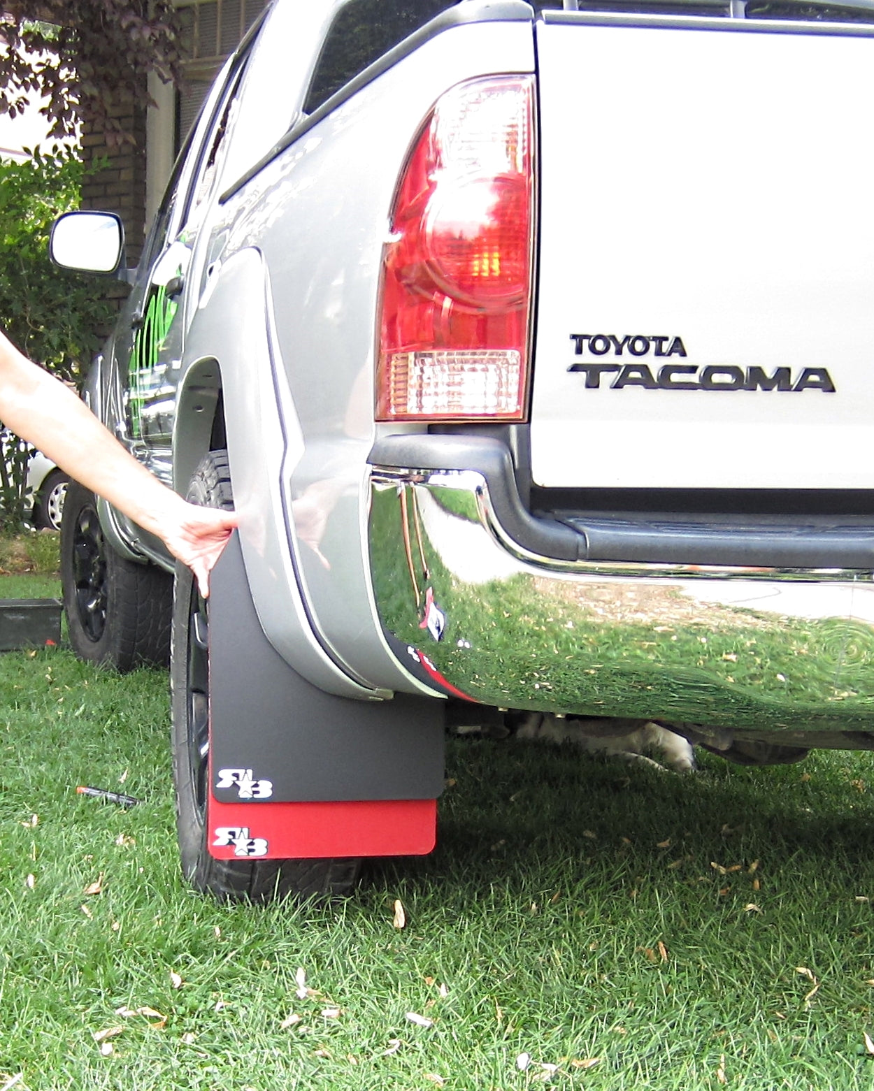 Toyota Tacoma (2nd Gen) 2005-2015 Mud Flaps for Over-Sized Tires