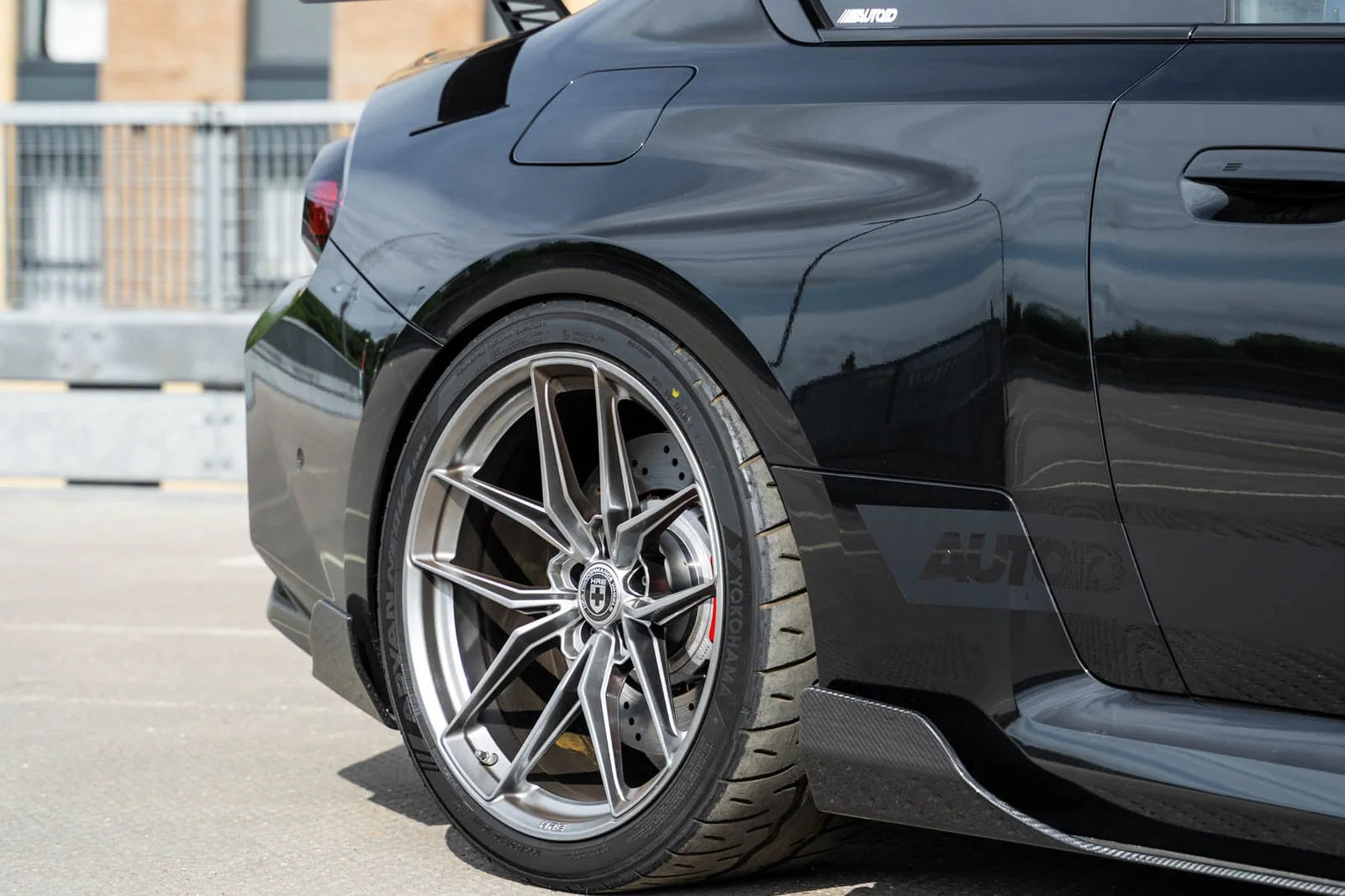 TREVORA G87 M2 Carbon Side Skirt Set