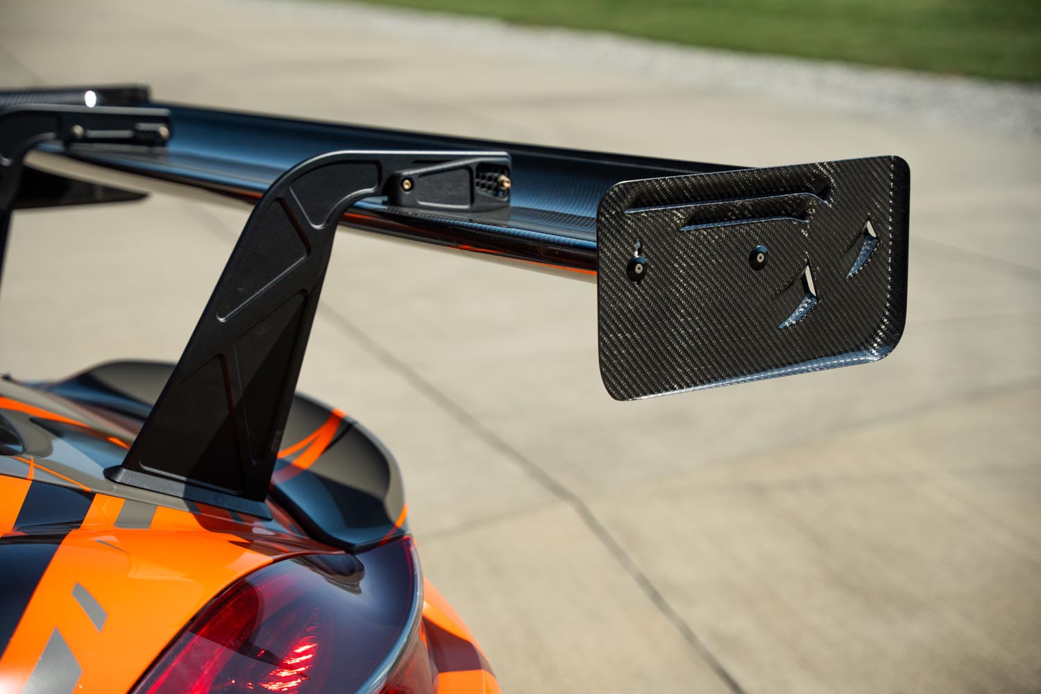V1X Rear Wing Kit - Porsche 981/718 GT4
