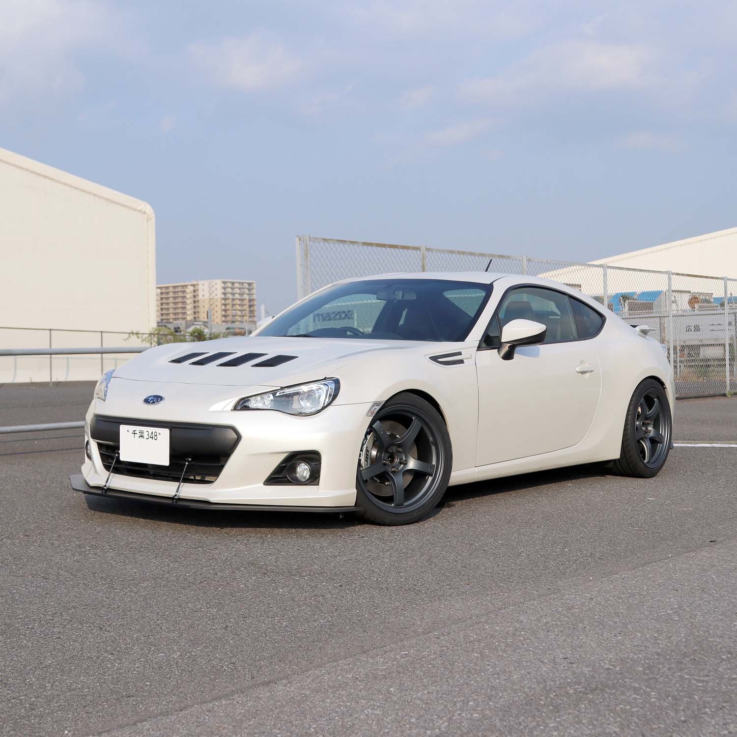 XB3 - Slanted Hood Louver Kit