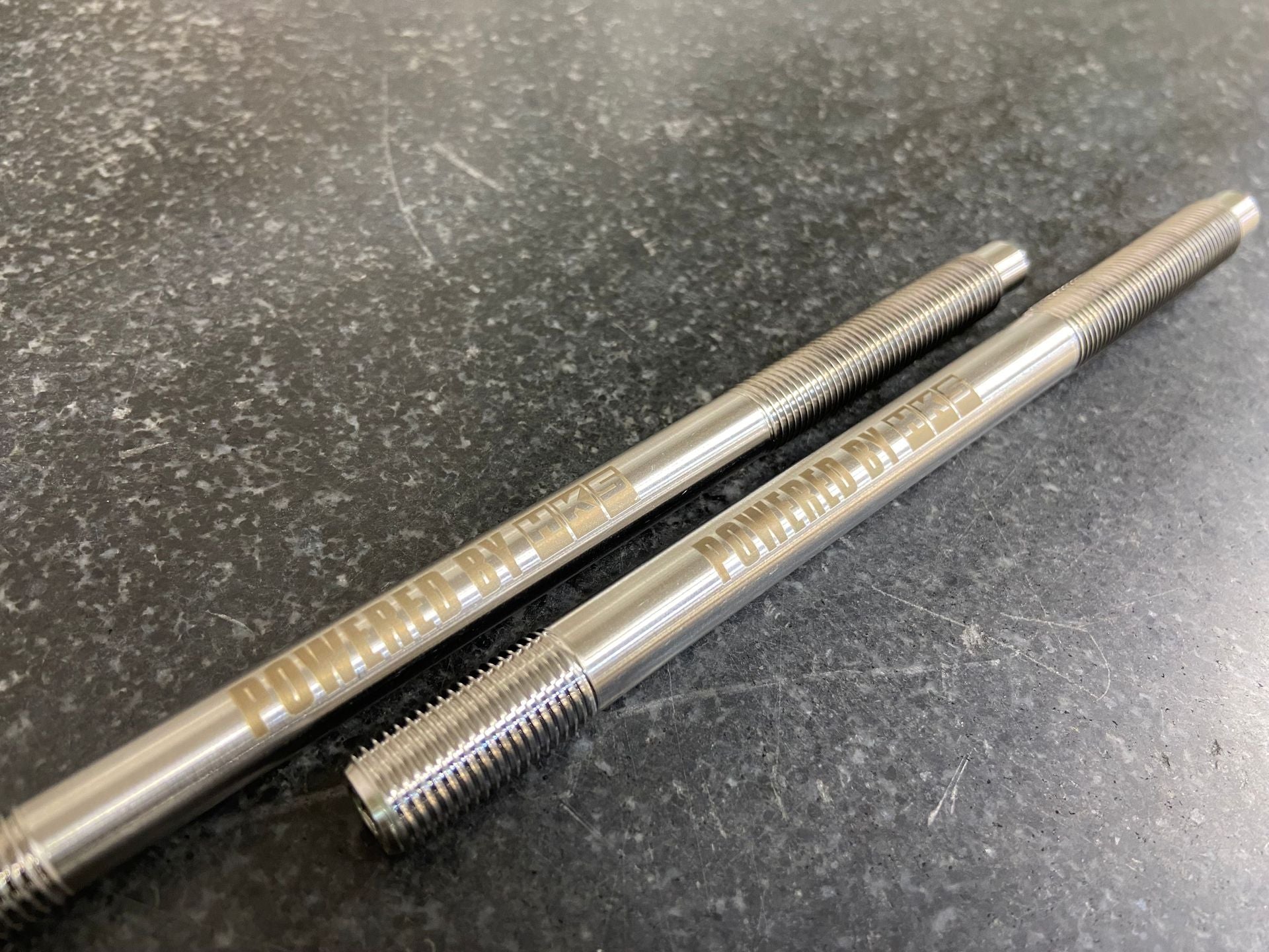 HEAD STUDS KIT G16E-GTS
