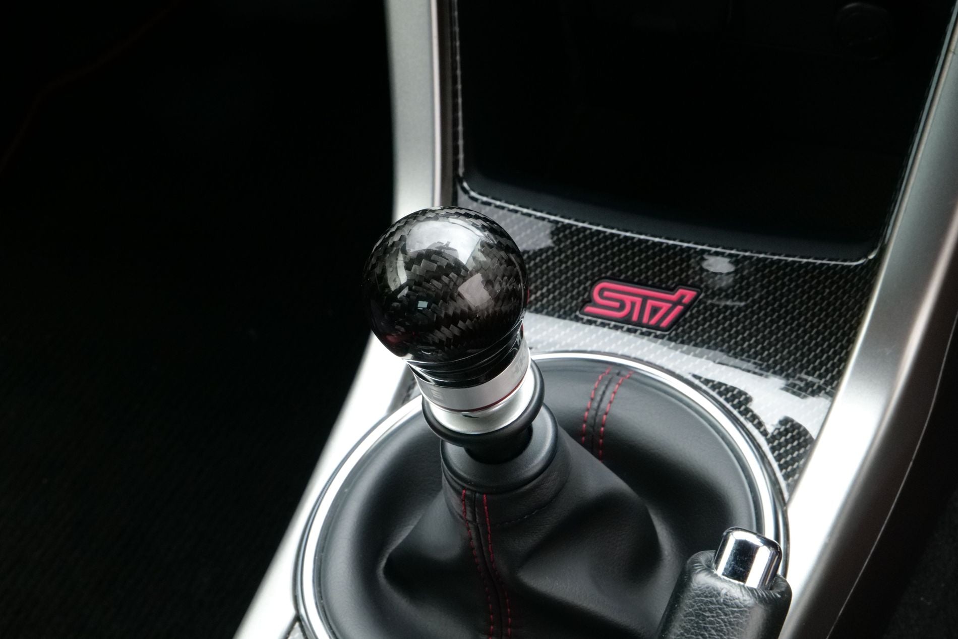 CARBON SHIFT KNOB SUBARU 6MT